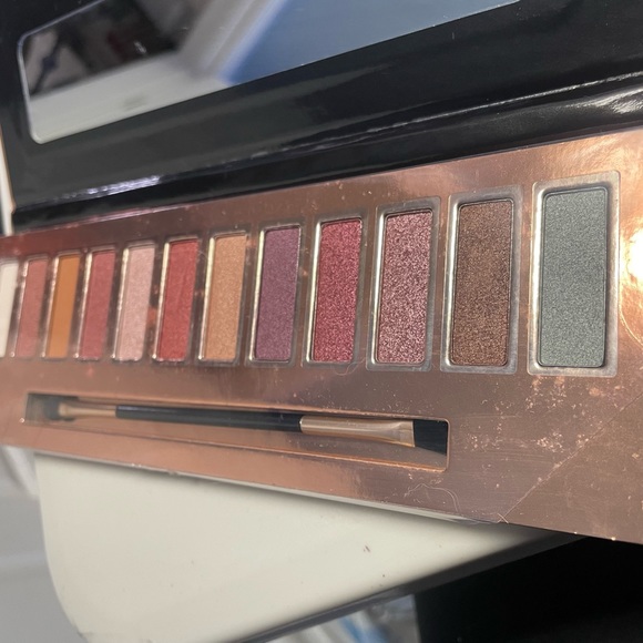 Rachel Roy eyeshadow palette eye makeup NEW - Picture 2 of 7